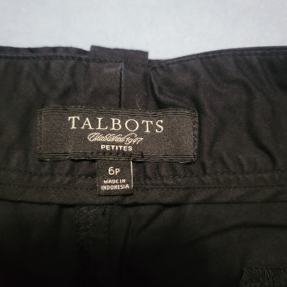 Talbots Size 6P Petites Black Shorts Lightweight Pockets Belted Cotton Preppy - Picture 2 of 10